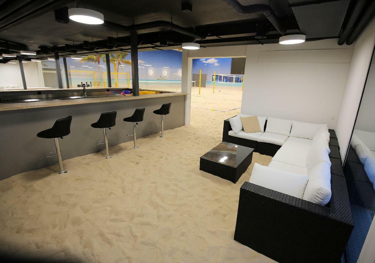 Beachin - Sport, Events, Hotel, Restaurant, Bar Ins Экстерьер фото